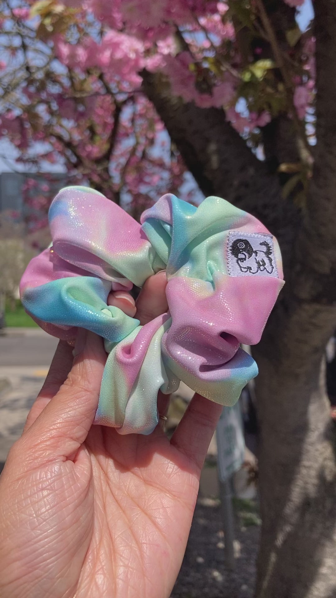 Disco Curiosity Scrunchie (People)