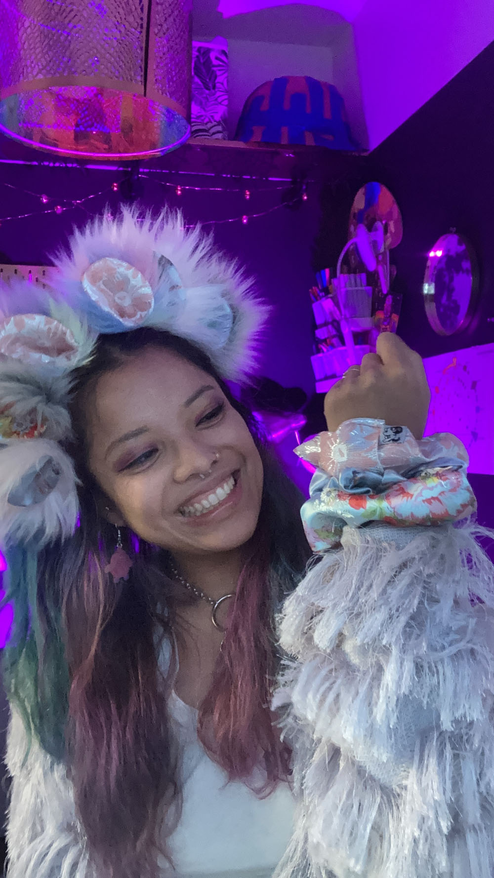 Evolve Scrunchie (People)